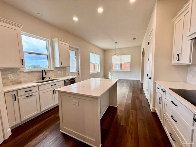 Building Photo - 4189 Soundpointe Dr