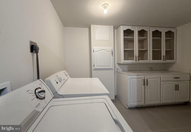 Building Photo - 7438 Crestberry Ln