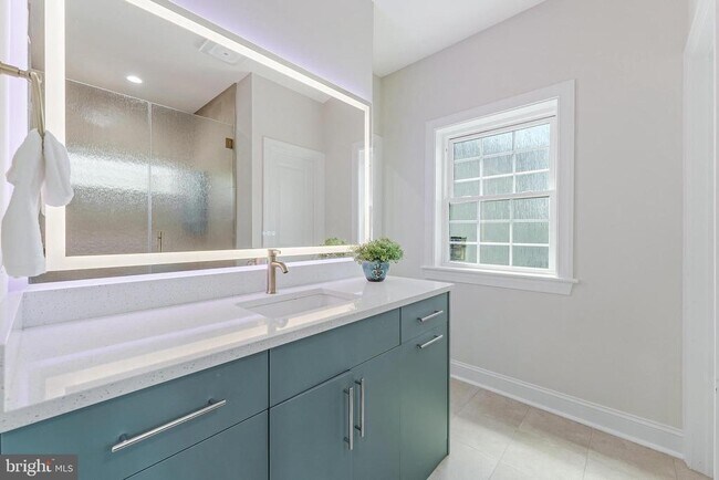 Building Photo - 22507 Bowens Wharf Pl