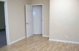 Building Photo - 224 S Glendora Ave