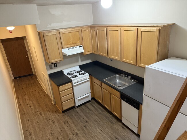 Building Photo - 1725 Spruce St