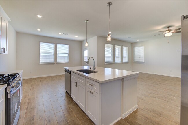 Building Photo - 21707 Cypress Trellis Dr