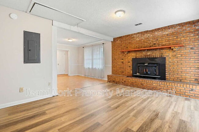 Building Photo - 4467 Donwood Cir