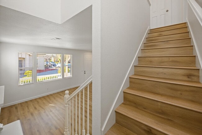 Building Photo - 2023 Northfield Dr