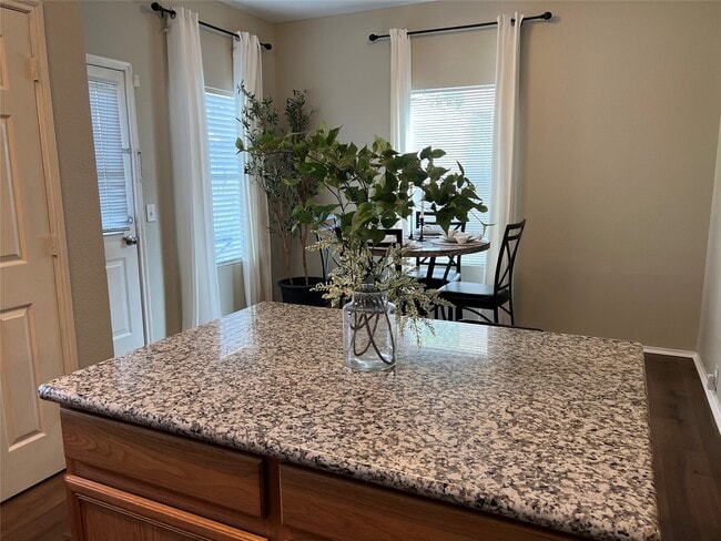 Building Photo - 18826 Sandelford Dr