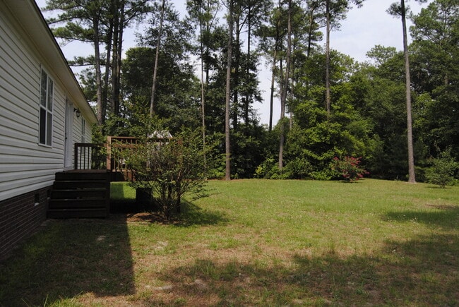 Building Photo - 102 Maryland Dr