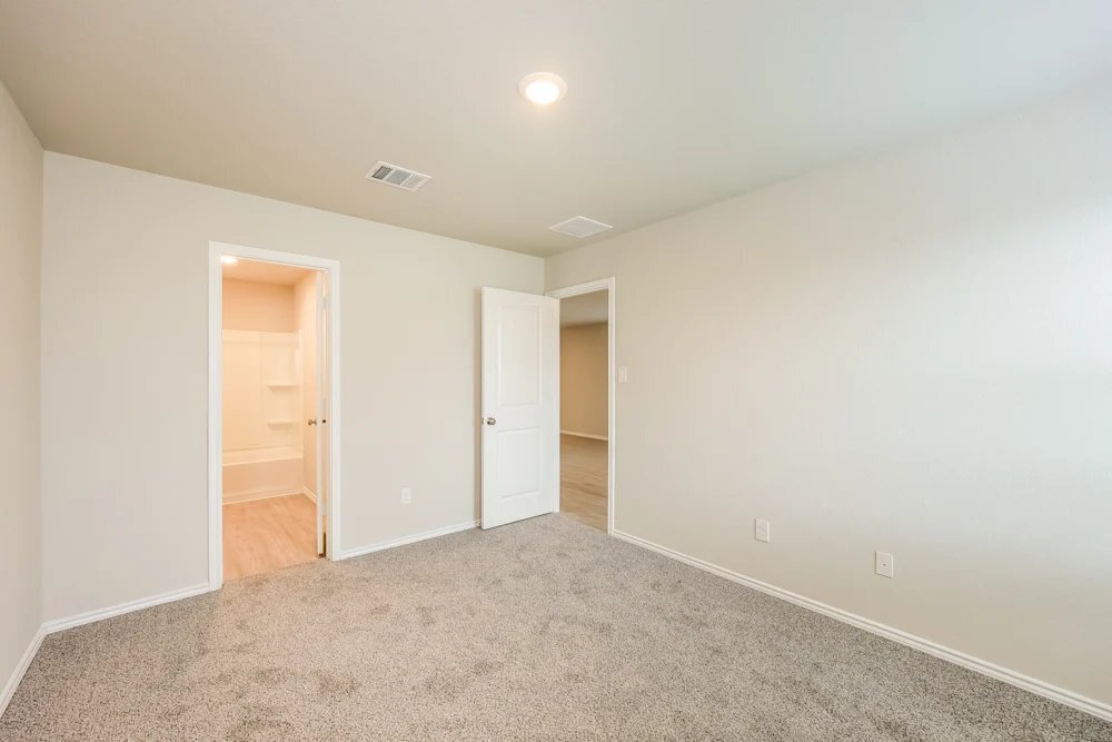 Building Photo - 14628 Calaveras Creek