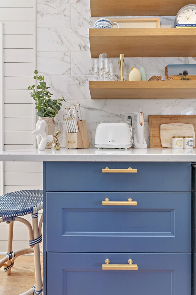 Building Photo - 17035 9th Ave N