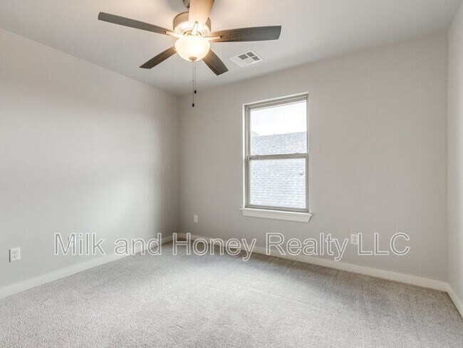 Building Photo - 14525 Rochefort Ln