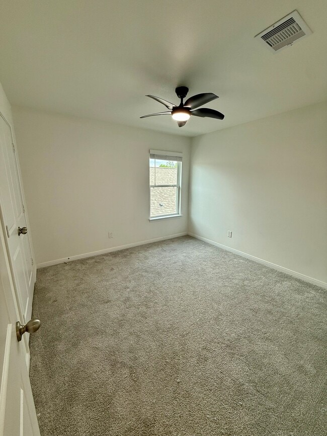 Building Photo - 11707 Eclipse Dr