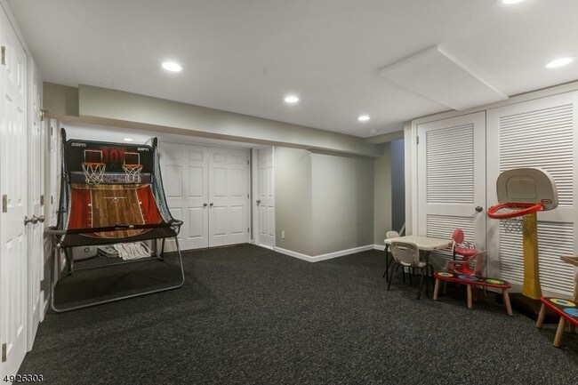 Building Photo - 29 Cypress Terrace