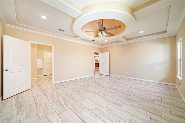 Building Photo - 4BR/3BA in Southside