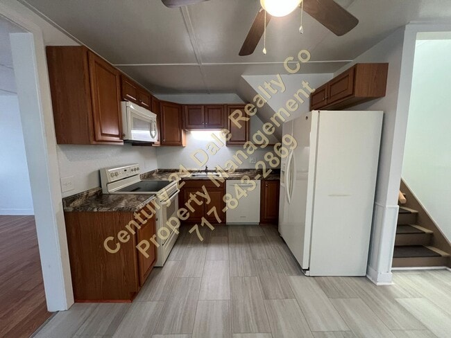 Building Photo - 3 Bedroom, 1 Bath Home in Spring Grove School District with Brand new LVP Flooring