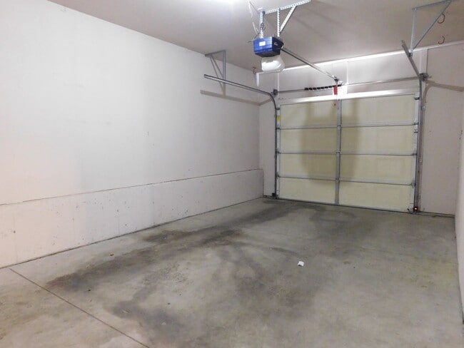 Building Photo - Close to St Mary's/CMU