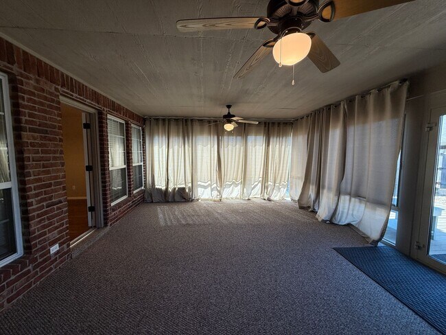 Building Photo - COMING SOON- 3 Bedroom With Whole House Generator, Bonus Room, Pet Friendly