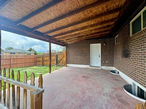 Building Photo - Spacious 4 bedroom home in Westminster! Av...