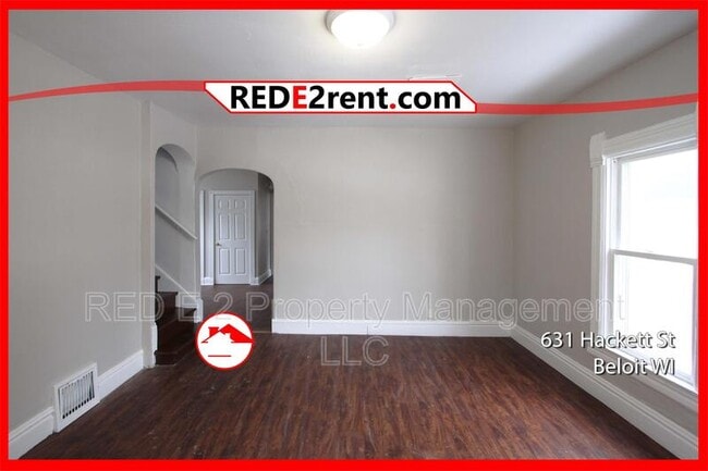 Building Photo - 631 Hackett St