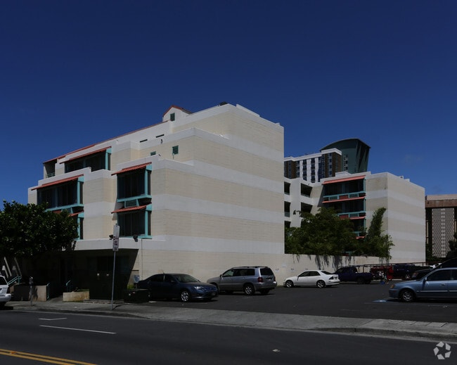 Building Photo - Na Lei Hulu Kupuna