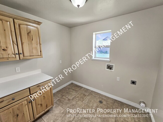 Building Photo - 1911 1485 W
