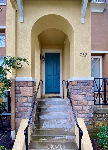 Building Photo - 712 Timberwood