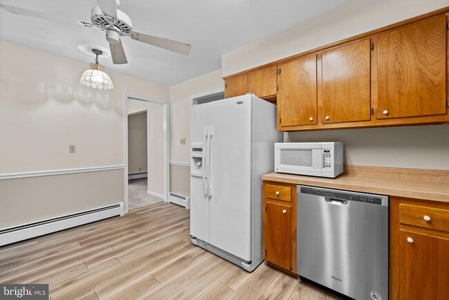 Building Photo - 21692 Potomac View Dr