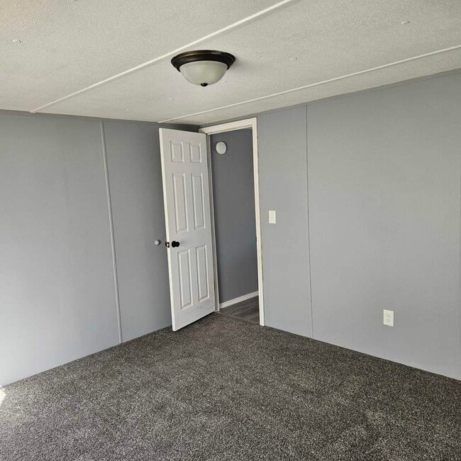 Building Photo - 5722 Blissfield Ct