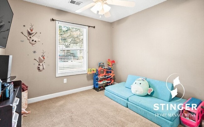 Building Photo - 16 Brindlewood Dr