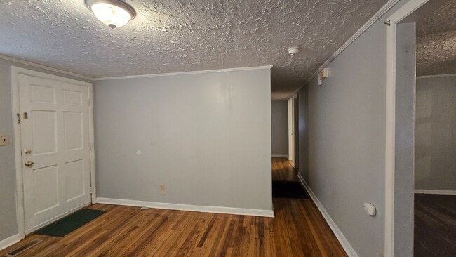 Building Photo - 1132 Hood Ave