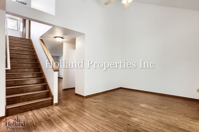 Building Photo - 18215 SW Longacre St