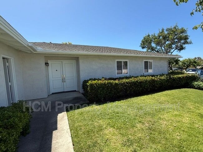 Building Photo - 3328 Paseo Halcon