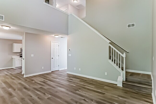 Building Photo - 7144 Springchase Way