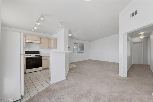 Building Photo - 1881 W Alexander Rd