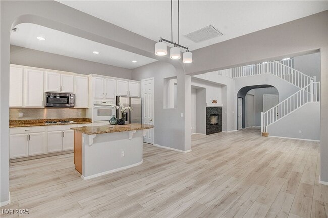 Building Photo - 10482 Calico Pines Ave