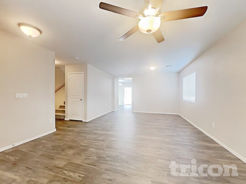 Building Photo - 3820 E Sierrita Rd