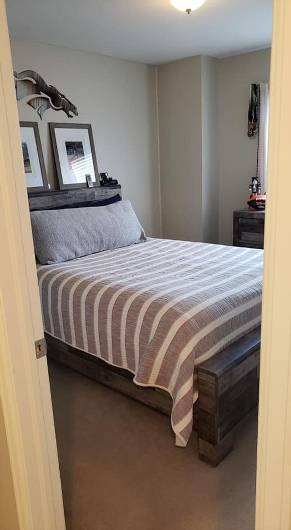 Building Photo - 3 Bedroom Home in desirable Meadows Neighborhood- Community Pool Access at the Grange!