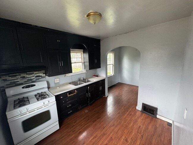 Building Photo - 3 Bedroom House in Peoria