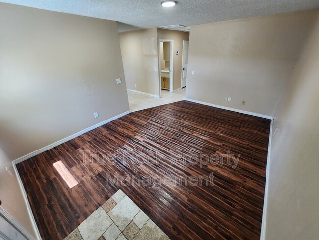 Building Photo - 15402 Co Rd 1501