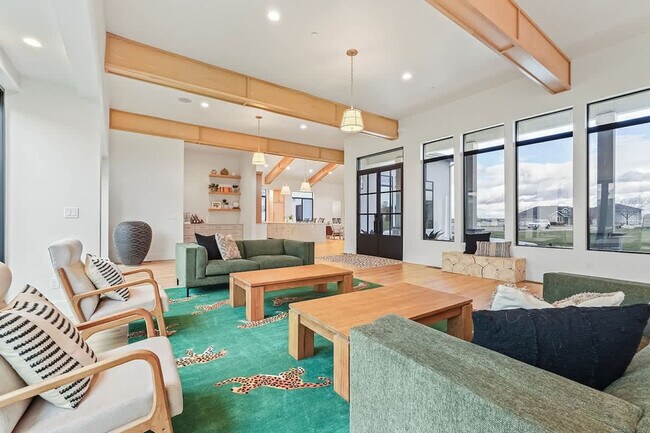Building Photo - 12401 Rivendell Ct