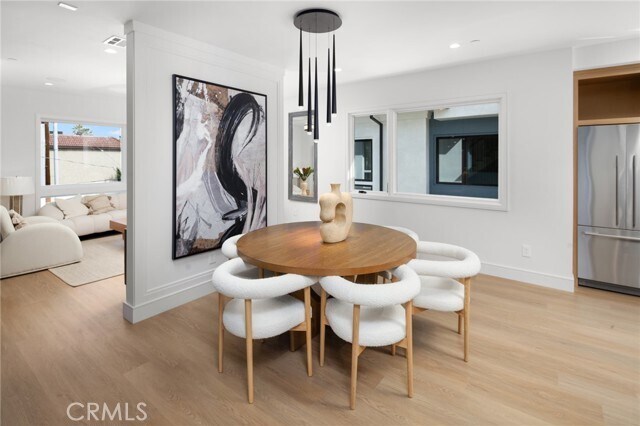 Building Photo - 903 W Duarte Rd