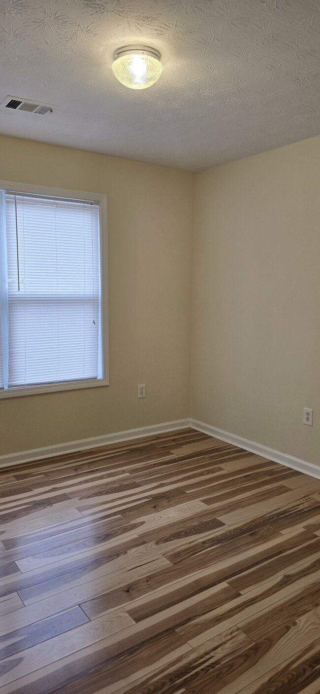 Building Photo - 85 Cashew Ct