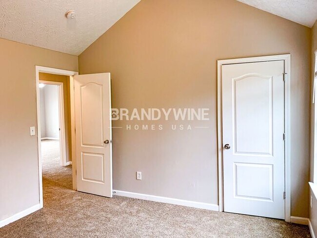 Building Photo - Captivating 4BR! A remarkable find