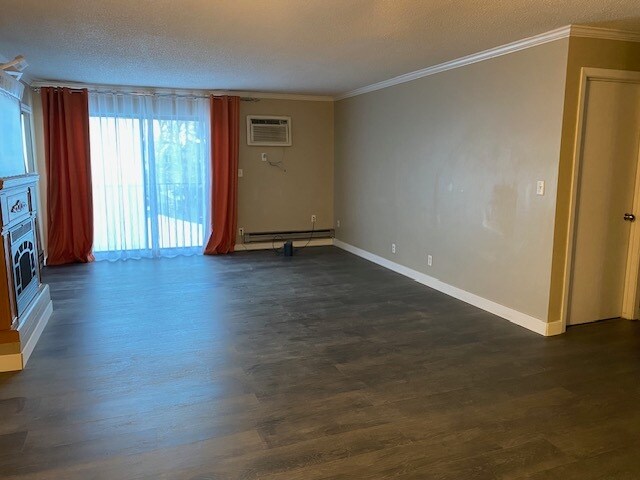 Building Photo - 925 30th Ave S