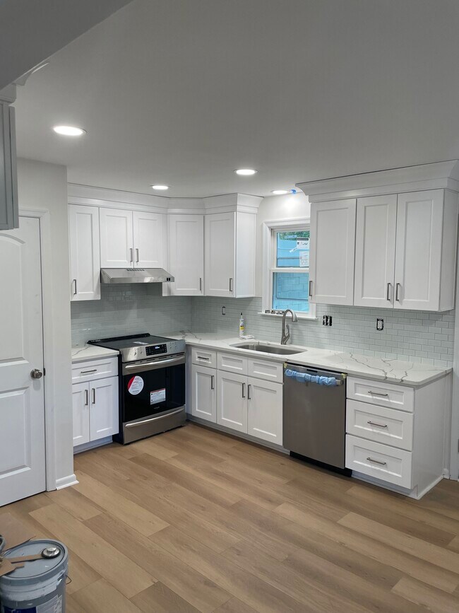 Everything New - 2224 Sandalwood Rd