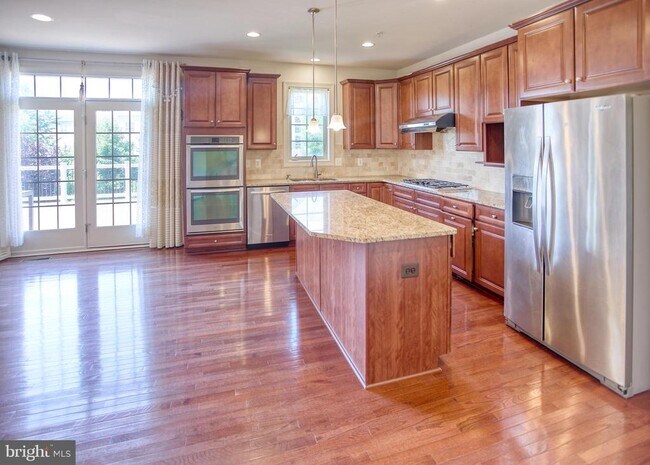 Building Photo - 13336 Redspire Dr