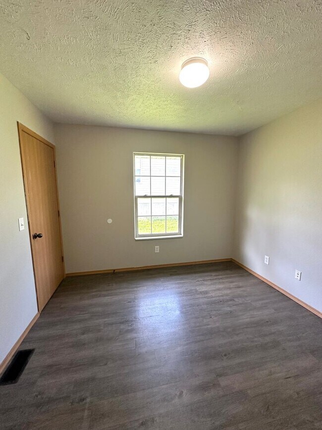 Building Photo - S0052-MF2-E1