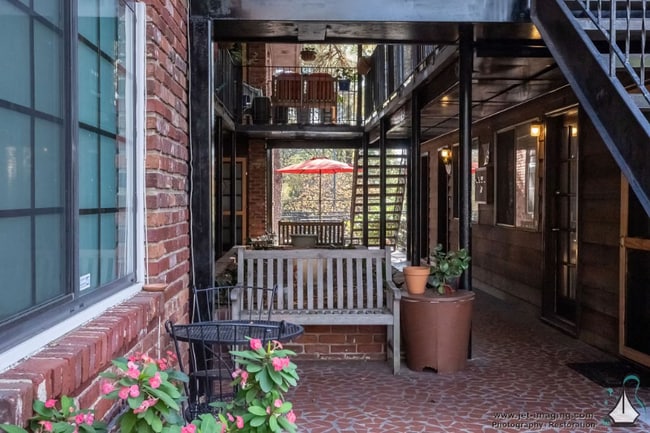 Building Photo - 1284 Piedmont Ave NE