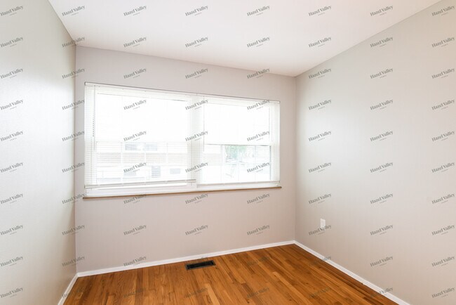 Building Photo - 1060 Preakness Ln