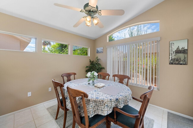 Building Photo - 78975 Champagne Ln