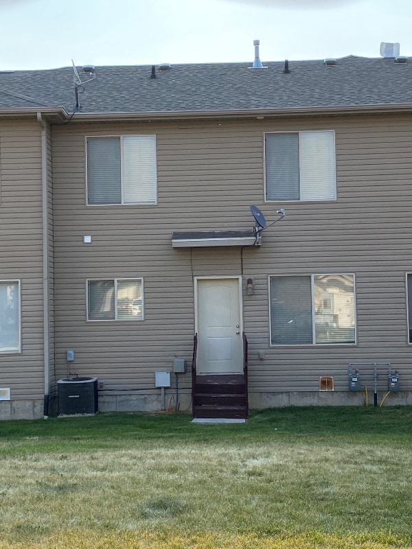 Building Photo - 1596 W 300 S