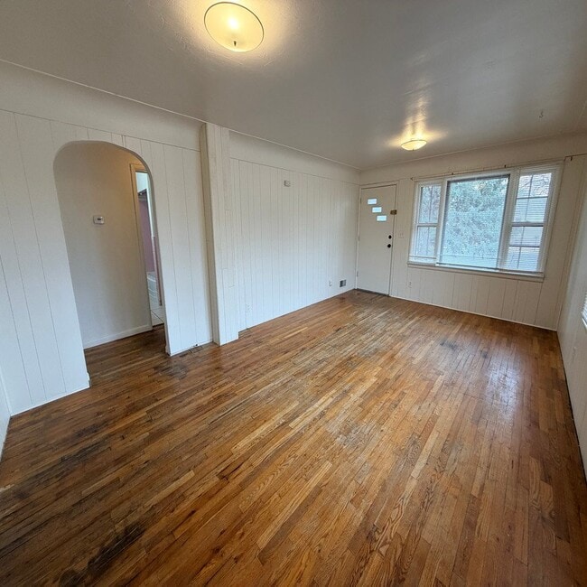 Building Photo - 1525 6th St